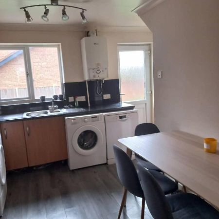Hamilton 3 Bedrooms 10 Minutes From City Centre Leicester Exterior photo